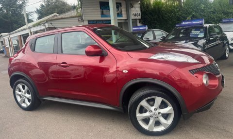 Nissan Juke 1.6 Acenta Premium Pack Red #8