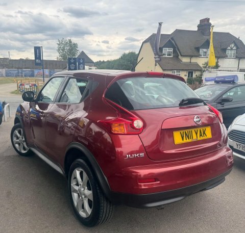 Nissan Juke 1.6 Acenta Premium Pack Red #5
