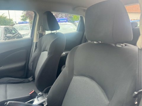 Nissan Juke 1.6 Acenta Premium Pack Red #18