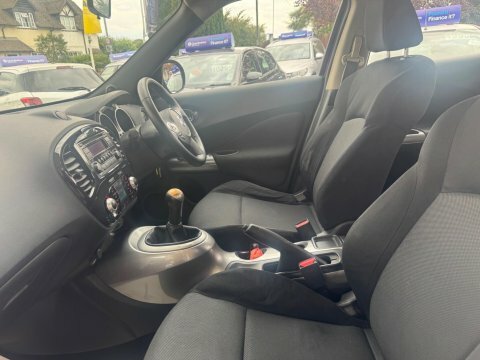 Nissan Juke 1.6 Acenta Premium Pack Red #19