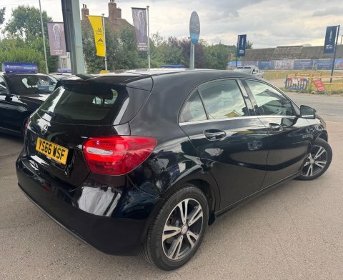 Mercedes-Benz A Class 1.5 A180d Se Black #3