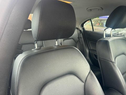 Mercedes-Benz A Class 1.5 A180d Se Black #6