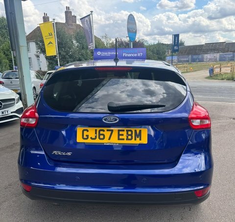 Ford Focus 1.5 Tdci Titanium  #6