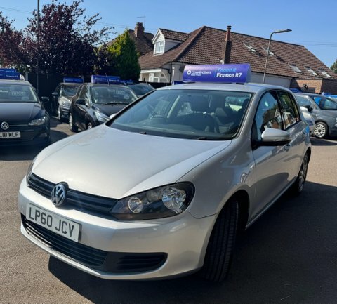 Volkswagen Golf 1.6 Tdi Bluemotion Tech Match Euro 5 Ss White #3