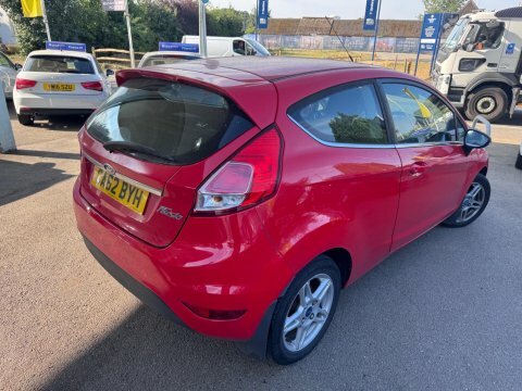 Ford Fiesta 1.25 Zetec Euro Red #5