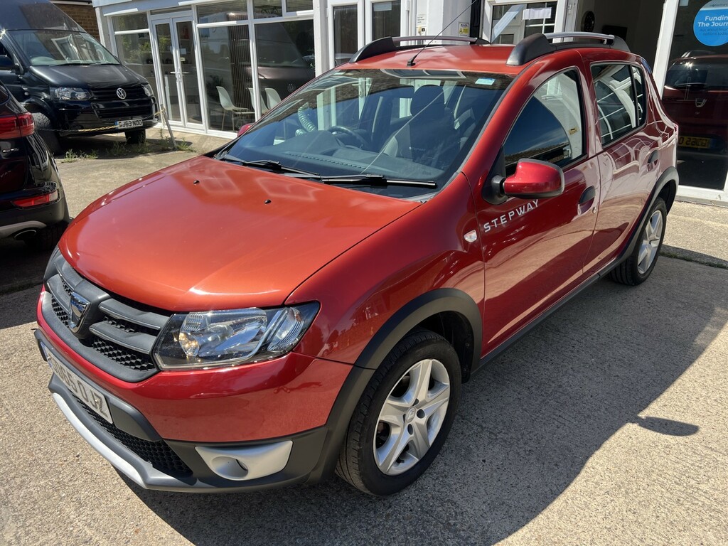 Dacia Sandero Stepway 0.9 Stepway Laureate Tce 90 201565 GD65OJZ Red #4
