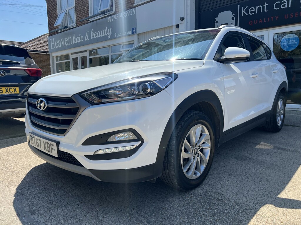 Hyundai Tucson 1.7 Tucson Se Nav 1.7 D 116Ps Bd Fss White #5