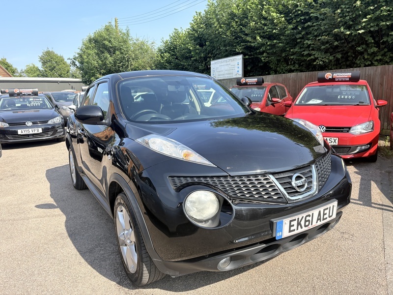 Nissan Juke Acenta Black #2