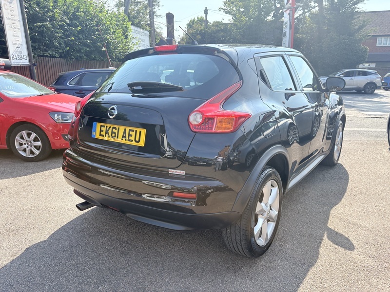 Nissan Juke Acenta Black #6