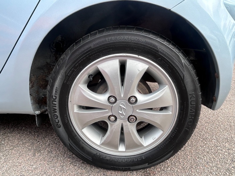 Hyundai I10 Hatchback 1.2 Comfort Euro 4 201160 Grey #30