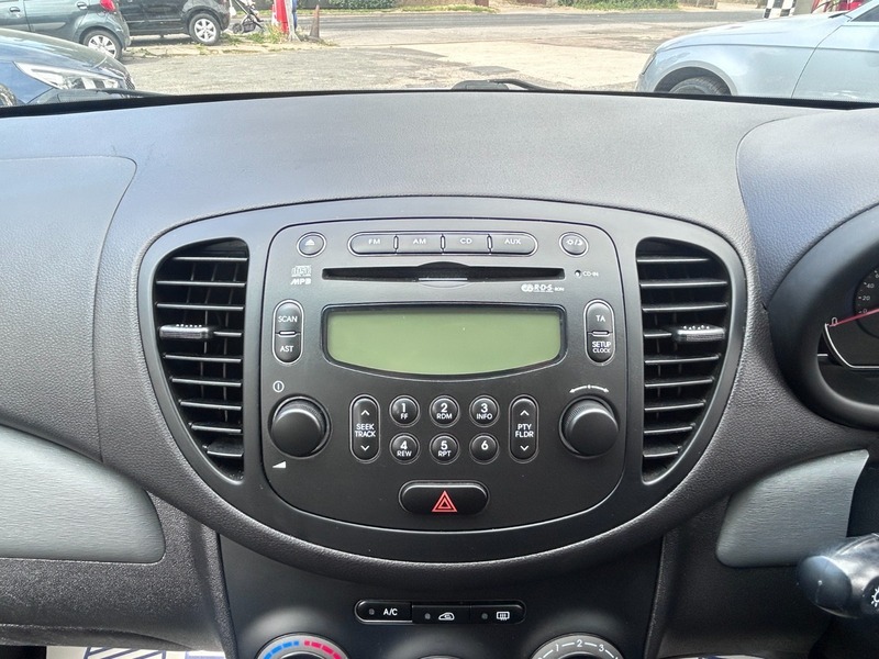 Hyundai I10 Hatchback 1.2 Comfort Euro 4 201160 Grey #19