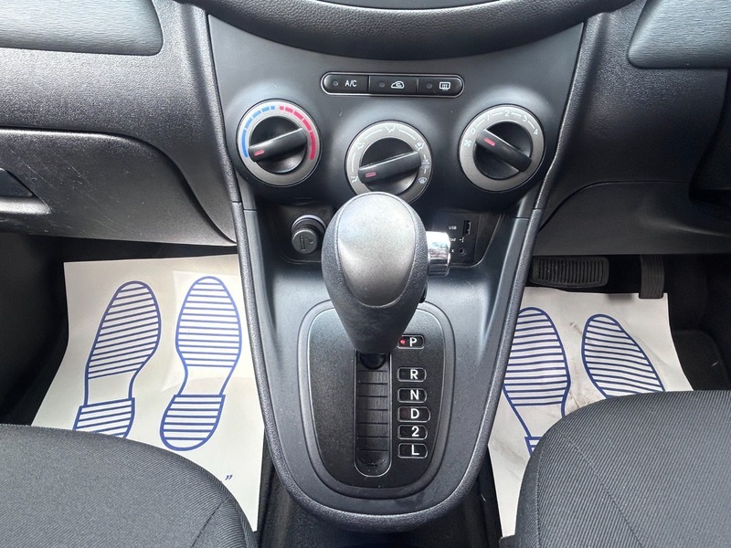 Hyundai I10 Hatchback 1.2 Comfort Euro 4 201160 Grey #20