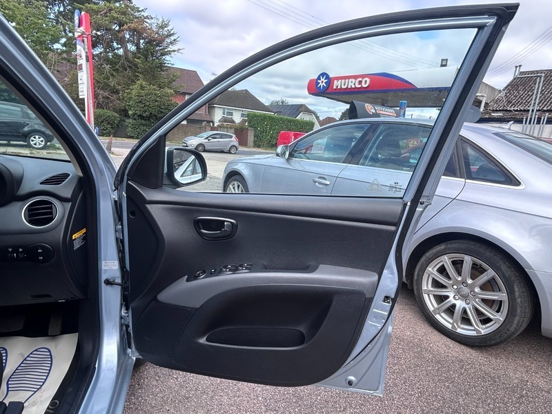 Hyundai I10 Hatchback 1.2 Comfort Euro 4 201160 Grey #25