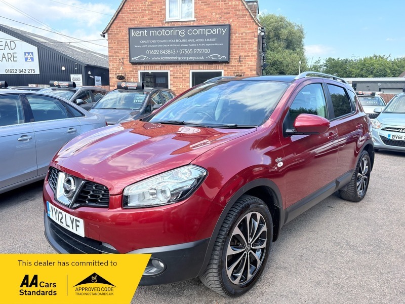 Nissan Qashqai N-tec Is Red
