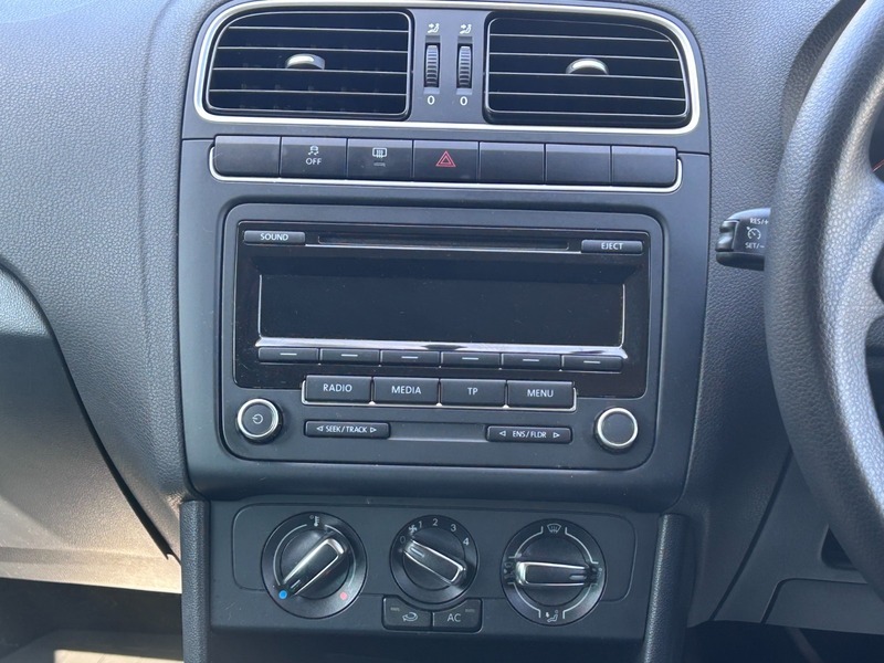 Volkswagen Polo 2013 63 1.4  #19