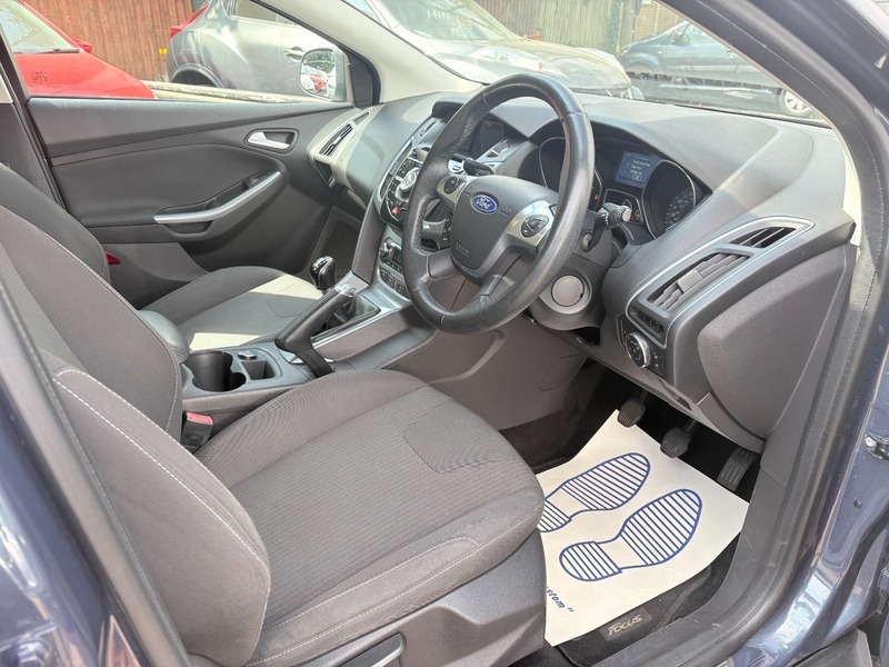 Ford Focus Hatchback 1.6 Zetec Powershift Euro 5 201363 Grey #11
