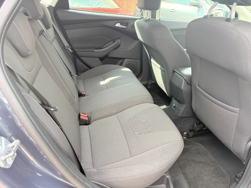 Ford Focus Hatchback 1.6 Zetec Powershift Euro 5 201363 Grey #16