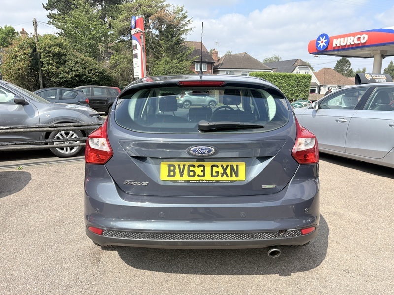 Ford Focus Hatchback 1.6 Zetec Powershift Euro 5 201363 Grey #6