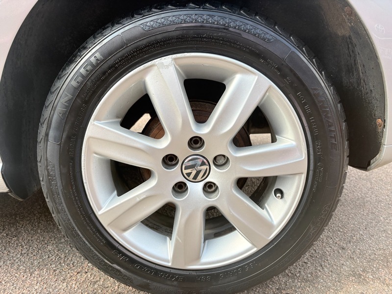 Volkswagen Polo Hatchback 1.4 White #19