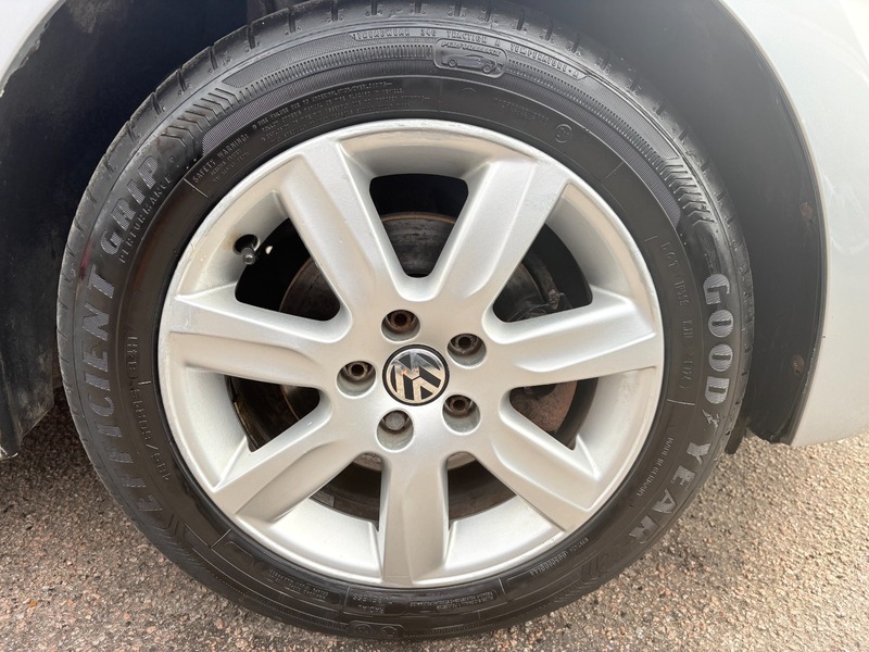 Volkswagen Polo Hatchback 1.4 White #17