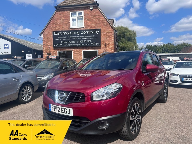 Nissan Qashqai N-tec Plus Red