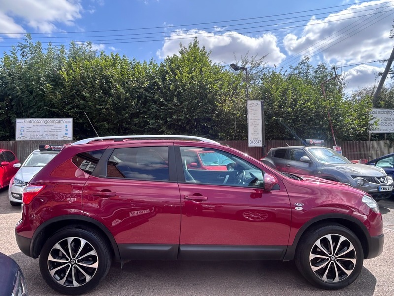 Nissan Qashqai N-tec Plus Red #5