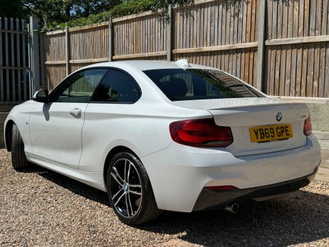 BMW 2 Series 1.5 218I M YB69GPE White #6