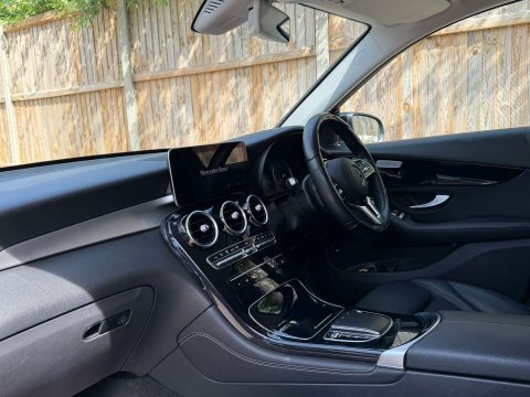 Mercedes-Benz GLC Class 2.0 Glc 220 Black #2