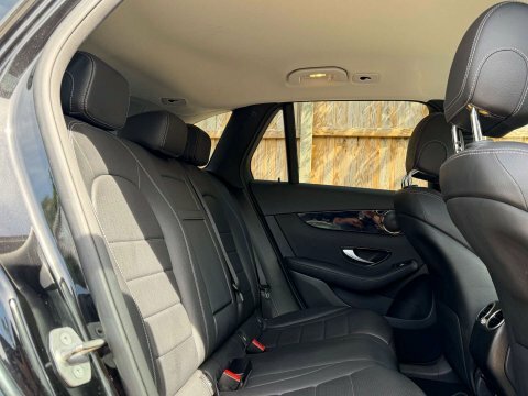 Mercedes-Benz GLC Class Glc 220D 4Matic Amg Line 9G-tronic - Suv 5 Sea Silver #23