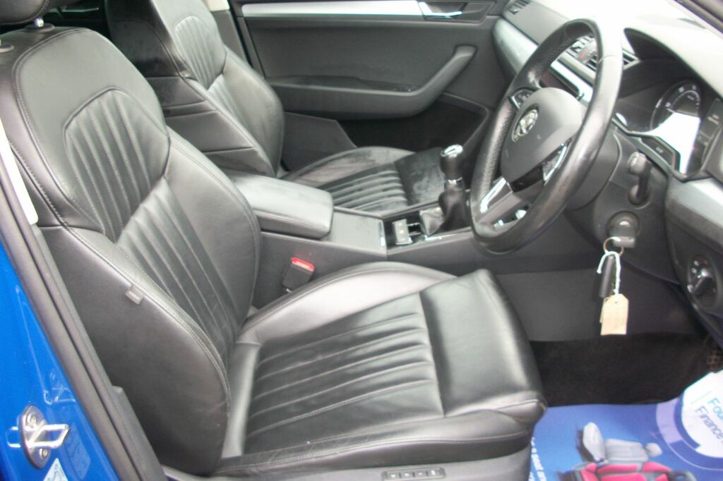 Skoda Superb 2.0 Tdi Se Technology Blue #2