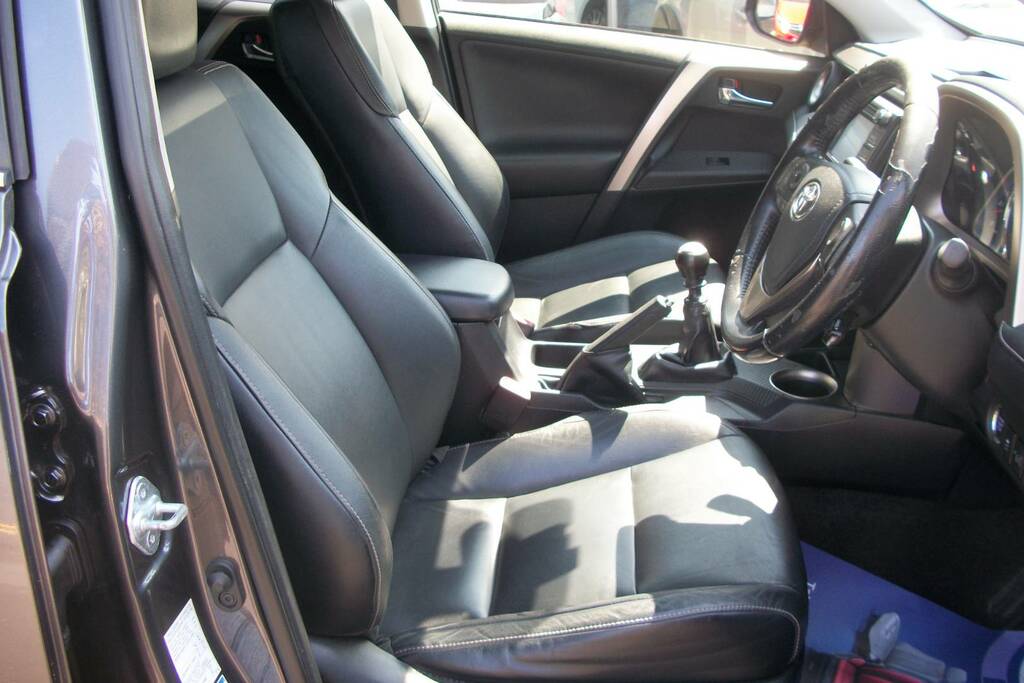 Toyota Rav 4 2.0 D-4d Invincible Grey #3