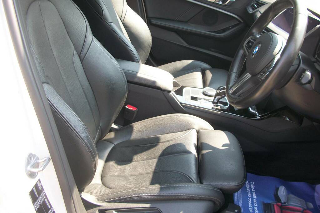 BMW 1 Series 118I M Sport Step SY70HWR White #3