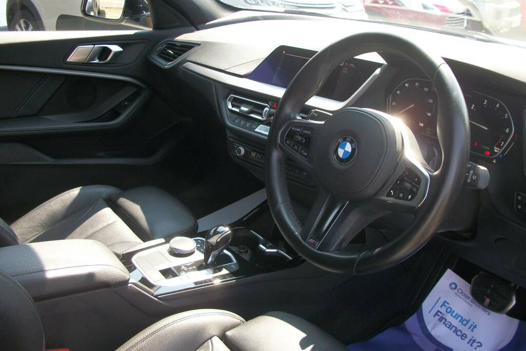 BMW 1 Series 118I M Sport Step SY70HWR White #2
