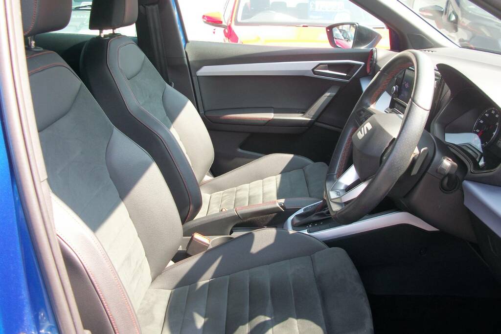 Seat Arona 1.0 Tsi 110 Fr Edition Dsg Blue #2