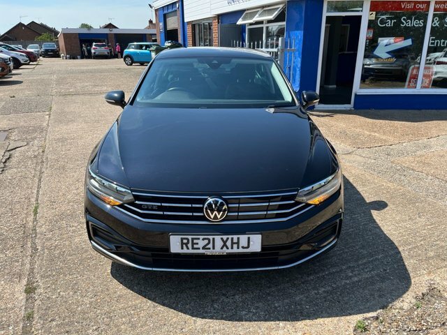 Volkswagen Passat 1.4 Tsi 13Kwh Gte Saloon Plug-in Hybrid RE21XHJ Black #2