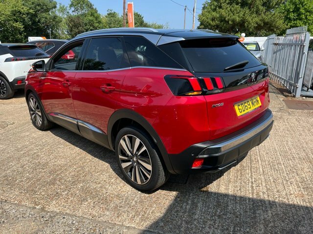 Peugeot 3008 1.2 Puretech Gt Line Premium Suv Eat Eu Red #4
