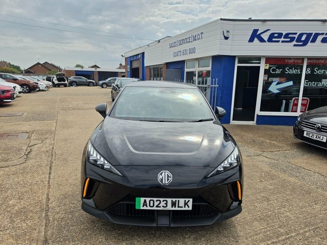 MG MG4 64Kwh Trophy Long Range Hatchback Aut Black #2