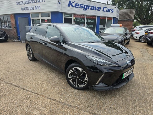 MG MG4 64Kwh Trophy Long Range Hatchback Aut Black