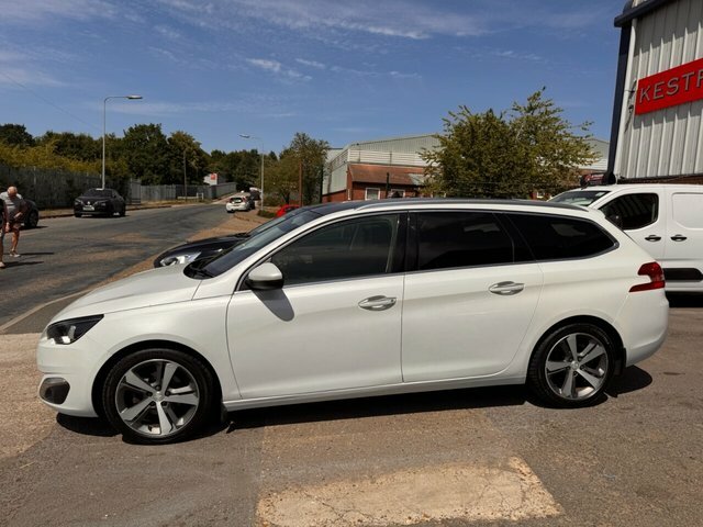 Peugeot 308 SW E-hdi Allure Estate White #6
