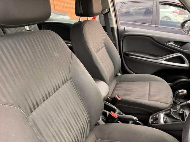 Vauxhall Zafira Tourer Cdti Exclusiv Mpv Silver #3