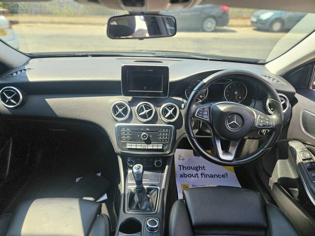 Mercedes-Benz A Class A180 Se Executive Hatchback Black #3