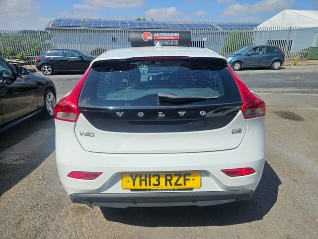 Volvo V40 D2 Se Hatchback White #5