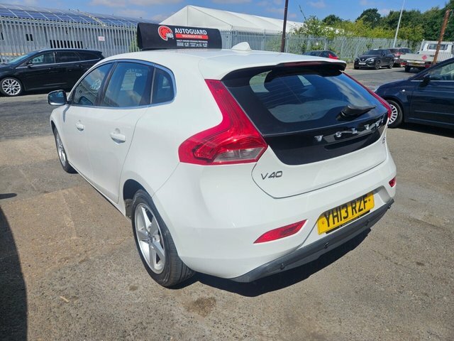 Volvo V40 D2 Se Hatchback White #6