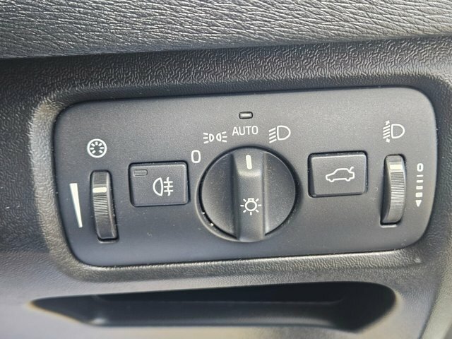 Volvo V40 D2 Es Nav Blue #25