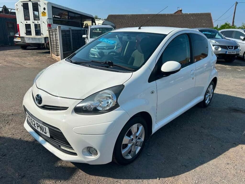 Toyota Aygo Vvt-i Fire Ac White #3