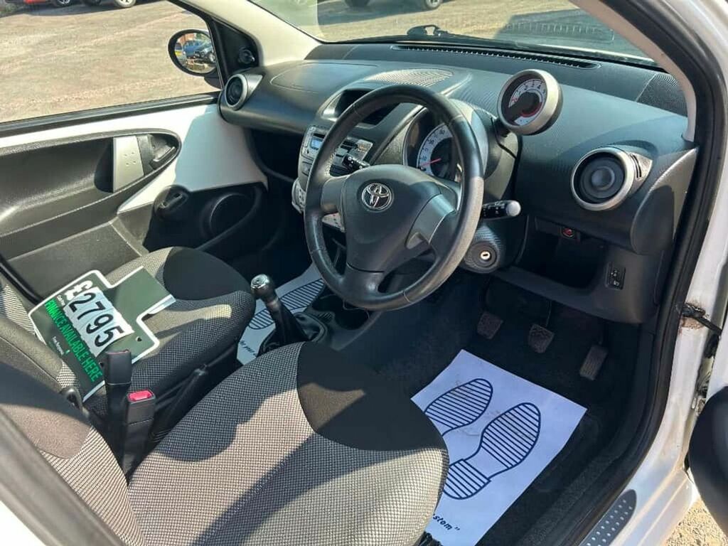 Toyota Aygo 1.0 Vvt-i Ice Euro 5 Red #7