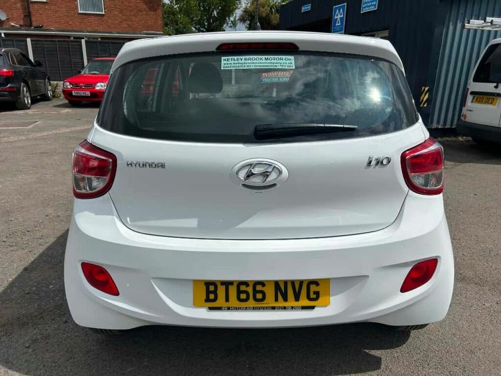 Hyundai I10 Se White #5