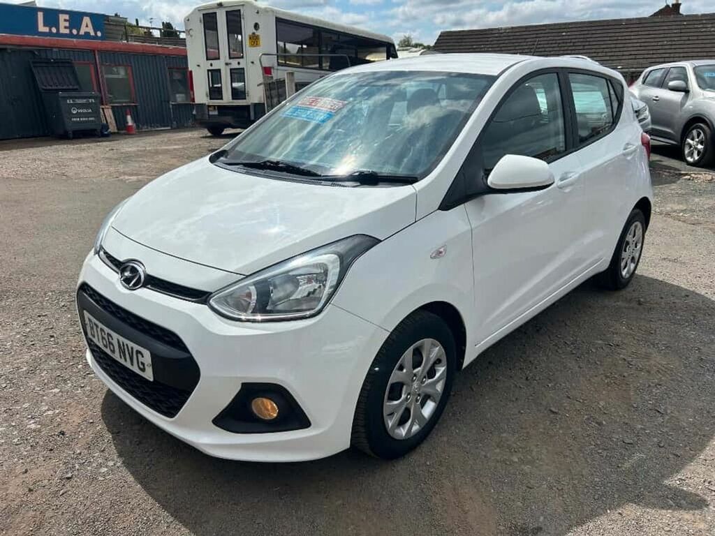 Hyundai I10 Se White #3