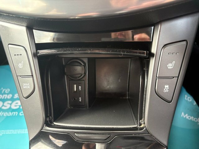Hyundai I40 1.7L Se Nav Business Silver #32