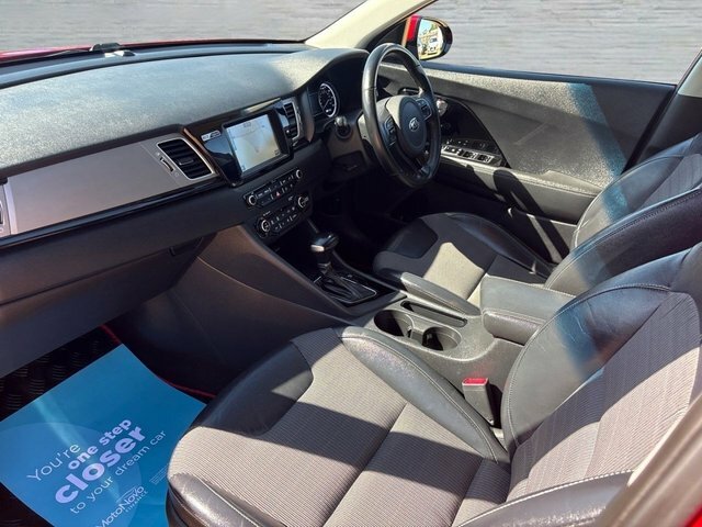 Kia Niro Gdi 2 Suv Red #3